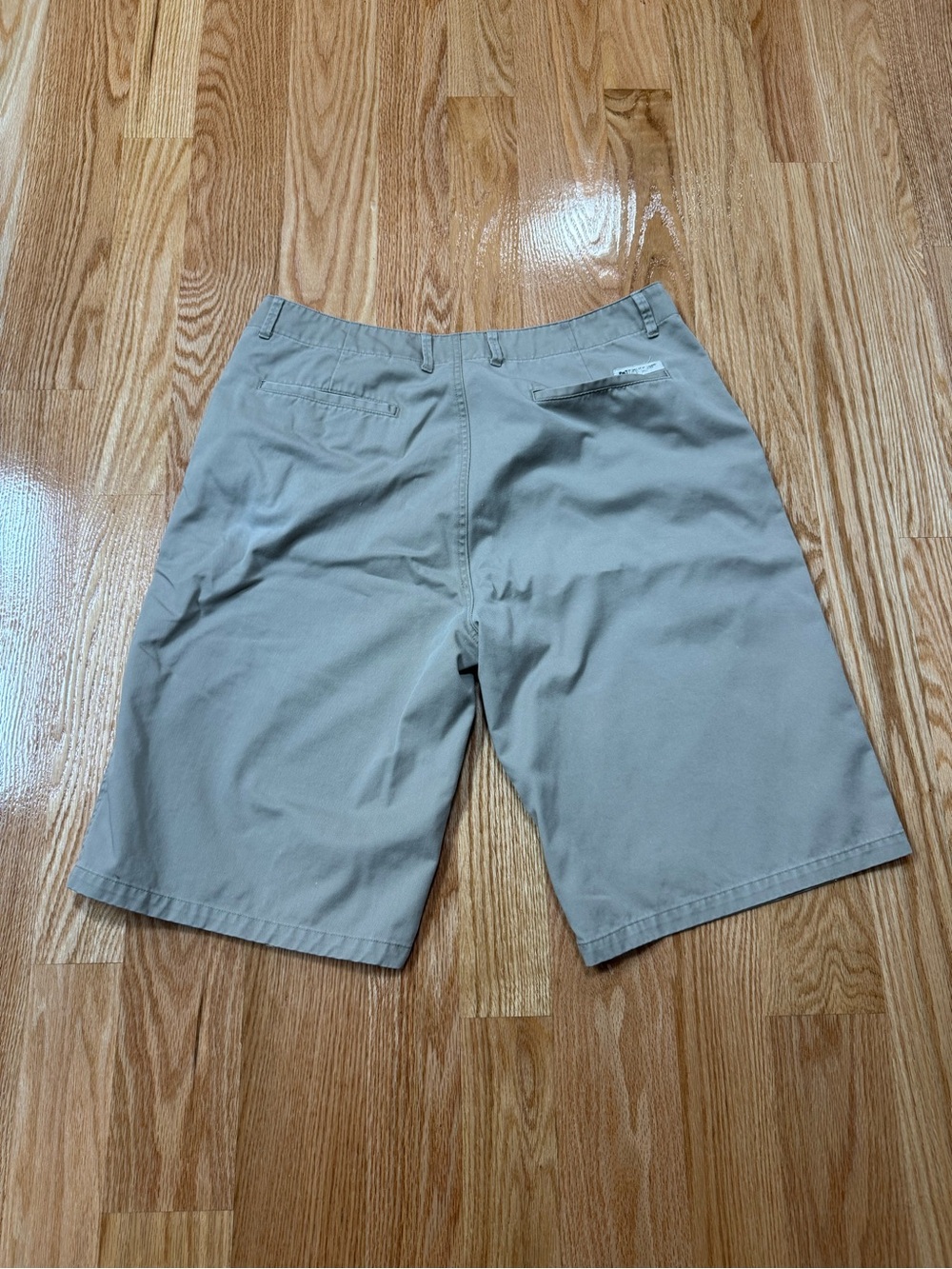 Vintage DC Khaki Shorts Men’s Size 34